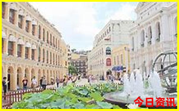现在这季节去哪里旅游比较好